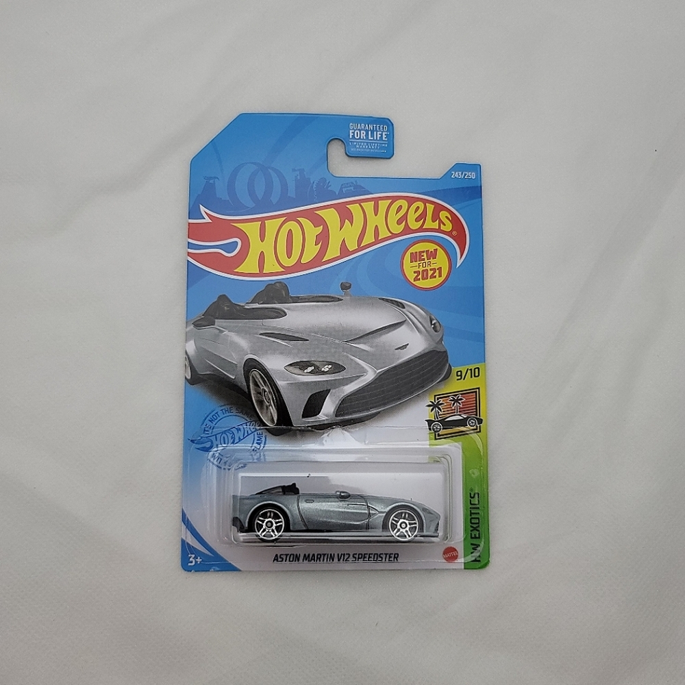 Hot Wheels Aston Martin V12 Speedster HW EXOTICS